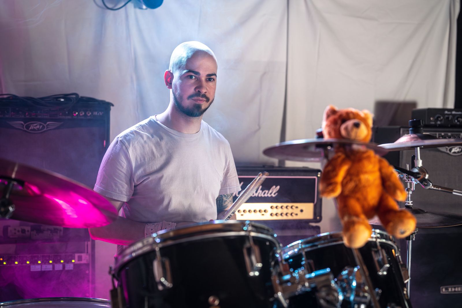 Band bei einer Studio-Session mit Bühnenlicht